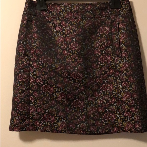 Petite Hydrangea Shift Skirt - Picture 2 of 6